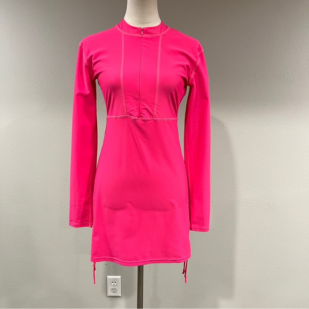 SBART bright Pink‎ Long Sleeve Swim Dress
Size Medium